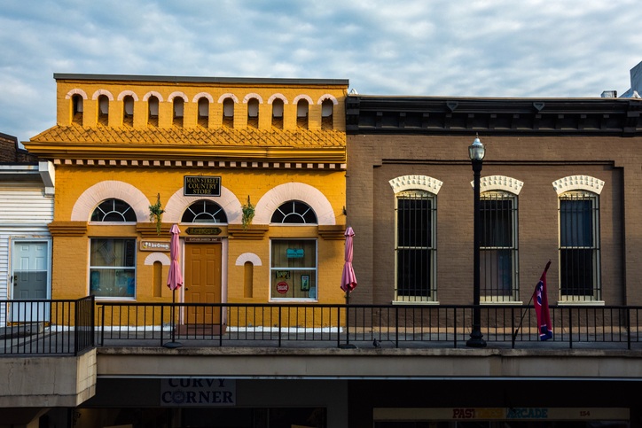 Street view from the old downtown of Morristown, Tennessee.